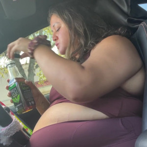 Video by nadyabbw published on March 11,2023 20:33:00 - BestThots