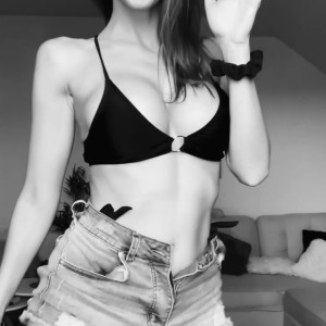 Video by sweet_bunnyxxx published on March 23,2023 03:47:00 - BestThots