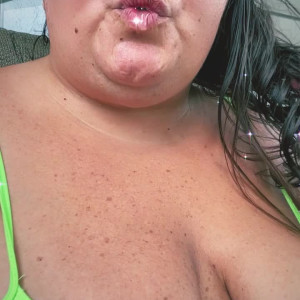 Video by thepigqueenx published on March 30,2023 12:04:00 - BestThots