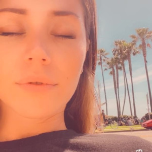 Video by foxxwaves published on April 24,2023 09:53:00 - BestThots