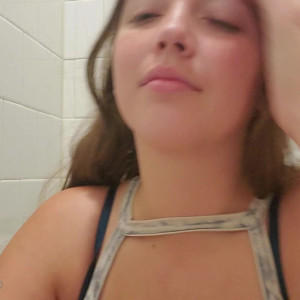 Video by lisaasmr published on July 24,2023 16:39:00 - BestThots