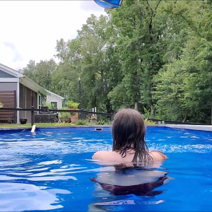 Video by lisaasmr published on April 18,2023 22:08:00 - BestThots