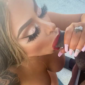 Video by mssnewbooty published on April 1,2023 20:57:00 - BestThots