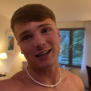 Video by juicyjc1 published on June 21,2023 19:01:00 - BestThots