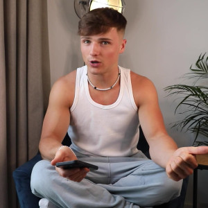Video by juicyjc1 published on May 17,2023 21:31:00 - BestThots