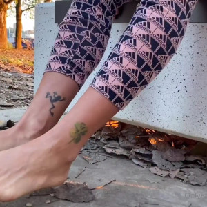 Video by froggeefeetvip published on August 20,2023 20:22:42 - BestThots