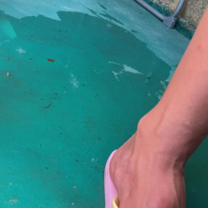 Video by froggeefeetvip published on August 20,2023 20:56:39 - BestThots