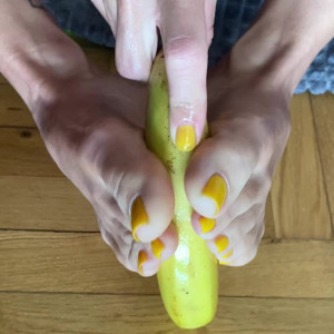 Video by froggeefeetvip published on August 20,2023 20:51:42 - BestThots