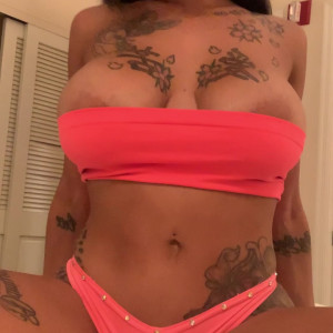 Video by ashleyamor published on March 19,2023 19:30:00 - BestThots