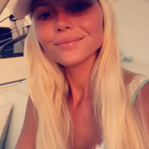 Video by ashleysouthernbellevip published on May 16,2023 12:51:00 - BestThots