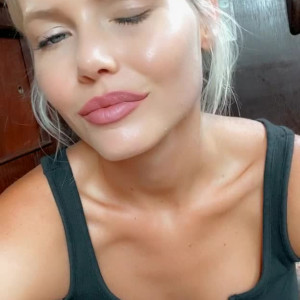 Video by ashleysouthernbellevip published on April 3,2023 19:13:00 - BestThots