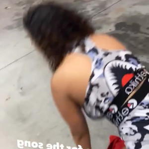 mizzoktoberxxx #5611002
