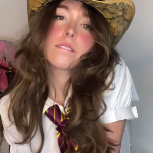 Video by holliefyy published on June 20,2023 12:54:00 - BestThots
