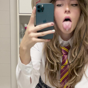 Video by holliefyy published on March 6,2023 03:00:00 - BestThots