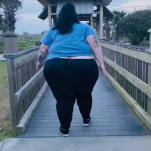 Video by ssbbwadeline published on June 2,2023 01:03:00 - BestThots