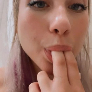 Video by littlewh0renextdoor published on May 13,2023 22:27:00 - BestThots