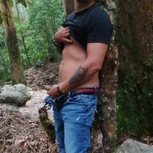 Video by derrick_may12 published on April 26,2023 13:01:00 - BestThots