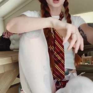Video by weejulietots published on April 5,2023 12:30:00 - BestThots