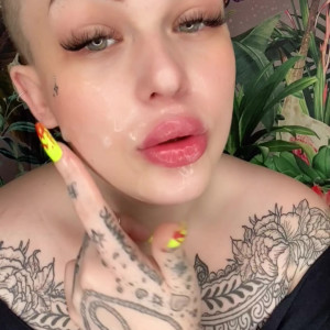 Video by trashbuns published on July 15,2023 00:33:00 - BestThots