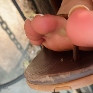 Video by goddessjuliet_ published on July 31,2023 12:49:00 - BestThots
