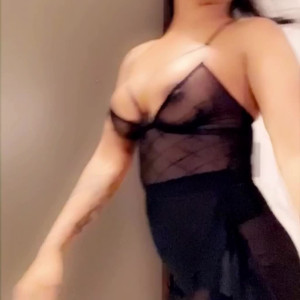 Video by gorgeousluxx published on May 14,2023 02:48:00 - BestThots