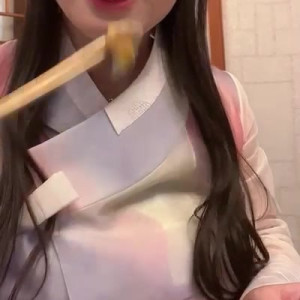 Video by verysallyish published on March 2,2023 00:43:00 - BestThots