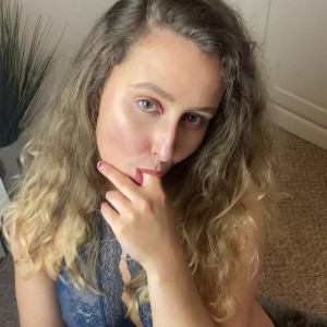 Video by poppyevans published on May 19,2023 04:08:00 - BestThots
