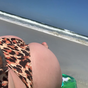 Video by greeneyedsnoww published on August 20,2023 14:30:00 - BestThots