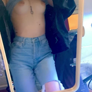 Video by bbygirljules published on May 8,2023 21:50:00 - BestThots