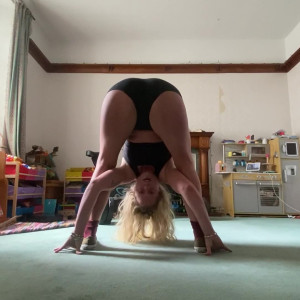 hornycavegirl #4526526
