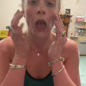 Video by hornycavegirl published on April 30,2023 17:59:00 - BestThots