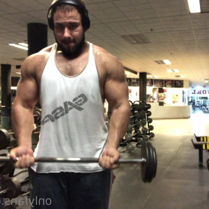 Video by beefybull published on April 10,2023 22:08:00 - BestThots