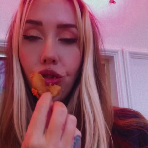 Video by roseswickedweb published on April 23,2023 01:10:00 - BestThots