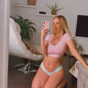 Video by chrissy_private published on April 22,2023 08:15:00 - BestThots