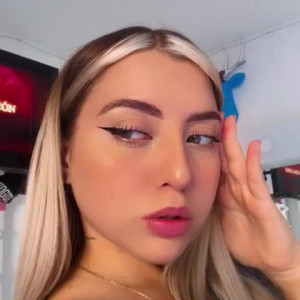 Video by zoeyteen18 published on August 1,2023 11:05:00 - BestThots