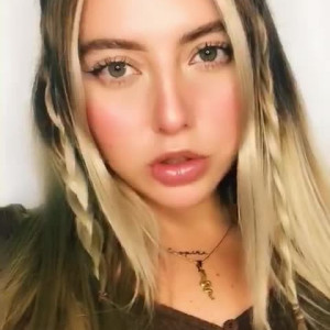 Video by zoeyteen18 published on May 22,2023 10:41:00 - BestThots