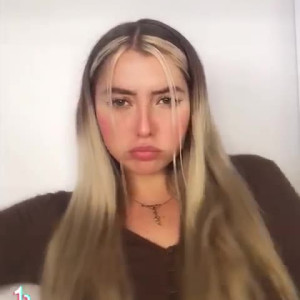 Video by zoeyteen18 published on March 4,2023 13:01:00 - BestThots