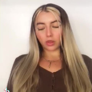 Video by zoeyteen18 published on August 1,2023 23:46:00 - BestThots