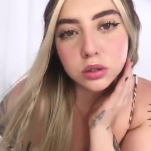 Video by zoeyteen18 published on May 5,2023 16:37:00 - BestThots