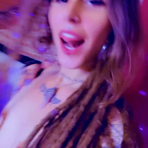 Video by mimi_f0xxx published on April 14,2023 05:54:00 - BestThots