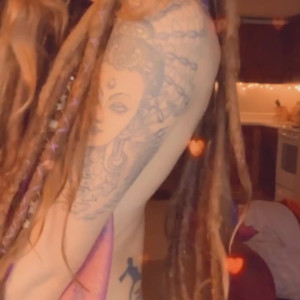 Video by mimi_f0xxx published on June 11,2023 07:14:00 - BestThots