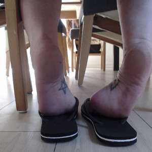ditteslegsandfeet #4357535