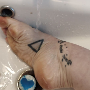 Video by ditteslegsandfeet published on April 3,2023 22:31:00 - BestThots