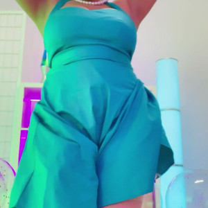 Video by benicenatasha published on April 9,2023 00:25:00 - BestThots