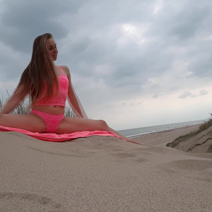 Video by veronavandeleur published on March 9,2023 04:07:00 - BestThots