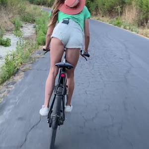 Video by awwshuxxx published on March 29,2023 23:07:00 - BestThots
