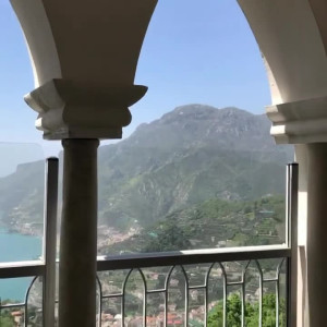 Video by janelucier published on April 10,2023 12:41:00 - BestThots