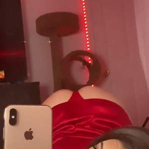jasminepham #5037414