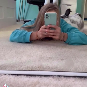 Video by abbylynnxxx published on May 9,2023 09:22:00 - BestThots