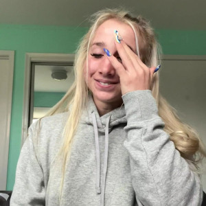 Video by abbylynnxxx published on July 17,2023 08:14:00 - BestThots